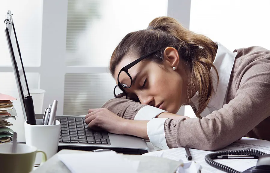 на фото Гиперсомния и избыточная дневная сонливость при ишемическом инсульте